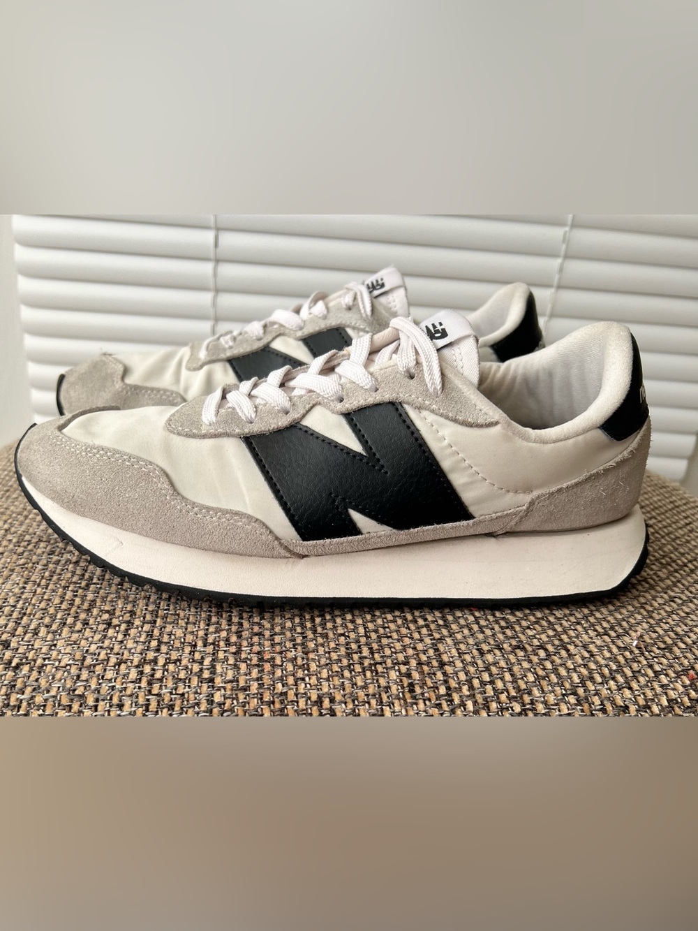 New Balance 237 sneakers- Vintage Inspired Women’s Sneakers